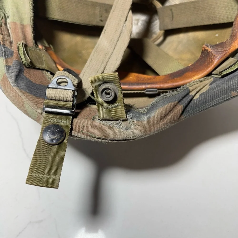US Army PASGT Unicor Helmet M-9  DLA100-85-F-EC86 W/Camo Cover 8470-01-092-7527